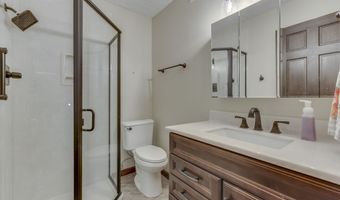1640 Ridge Hill Ln, Indianapolis, IN 46217