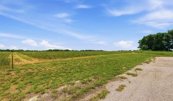421 Chambers Creek Trl, Alvarado, TX 76009