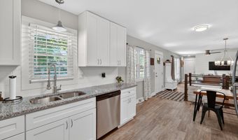 618 SE Lawrence Dr, Ankeny, IA 50021