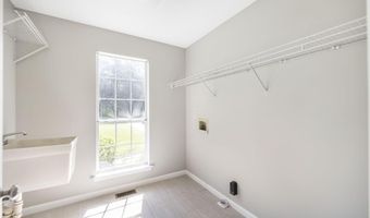 355 Old Oak, Macon, GA 31216