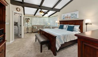 9865 Edgelake Dr, La Mesa, CA 91941
