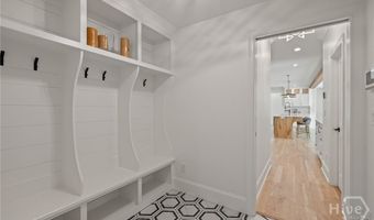 140 Meadowview Rd, Athens, GA 30606