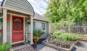 36 Dewey St, Ashland, OR 97520
