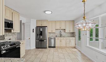 3713 CHANEL Rd, Annandale, VA 22003
