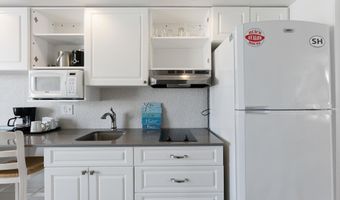 7800 Dune Dr, Avalon, NJ 08202
