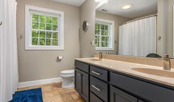 45 Eleanors Way, Brentwood, NH 03833