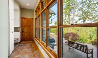 342 Eagle Point Dr, Albany, KY 42602