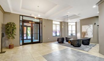 2220 N FAIRFAX Dr 308, Arlington, VA 22201