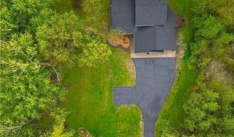 38177 Twin Oaks Dr, Avon, MN 56310