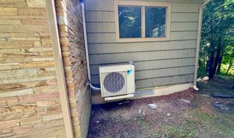 281 Clyde Rd, Bangor, ME 04401