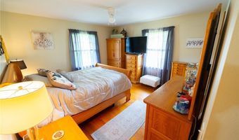 453 Hillcrest Dr, Ashland, OH 44805