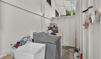 2098 KINOOLE St, Hilo, HI 96720