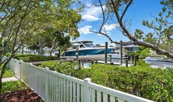 949 ALLEGRO Ln, Apollo Beach, FL 33572