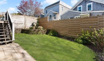 23 Holland St 2, Newport, RI 02840