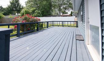 12 Jase Ct, Albany, NY 12208