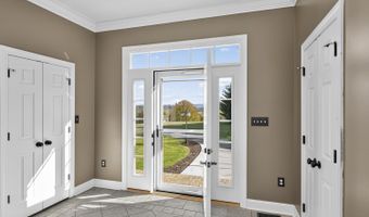 625 NW Locust St, Abingdon, VA 24210