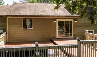9 Kennebec Cir, Bath, ME 04530