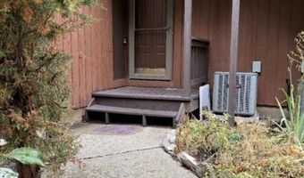 1 Red Lodge Dr 5, Alloway, NJ 07462