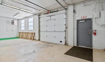 1013 E LINCOLNWAY, Cheyenne, WY 82001