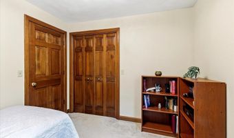 1837 S LEE St, Appleton, WI 54915