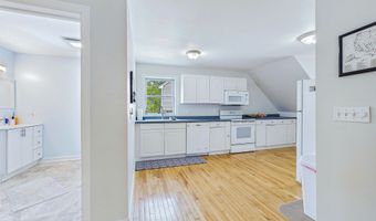 40 Meadow Dr, Bar Harbor, ME 04609