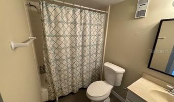 922 LAKE DESTINY Rd F, Altamonte Springs, FL 32714