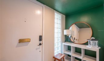 668 LAKE VILLAS Dr 668, Altamonte Springs, FL 32701