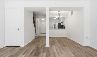 2410 S WALTER REED Dr 2, Arlington, VA 22206