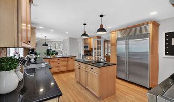 3 Seten Cir, Andover, MA 01810