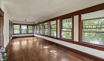 308 W Main St, Atkins, AR 72823