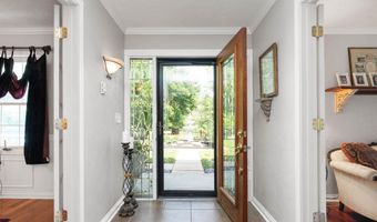 5107 Knollwood Ln, Anderson, IN 46011