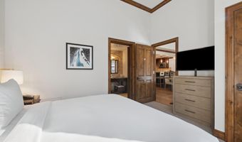415 E Dean St. Unit 26 Week 33, Aspen, CO 81611