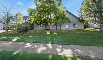 2522 S Worchester Ct B, Aurora, CO 80014