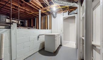 983 Hills Dr, Decatur, GA 30033