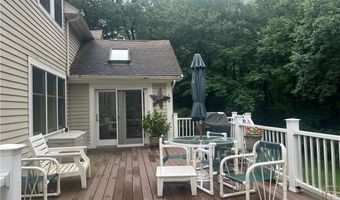 15 Tall Pines Dr, Barrington, RI 02806
