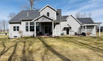 5962 Deer Hollow Rd, Auburn, IN 46706