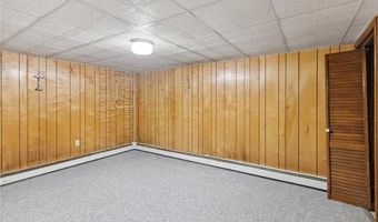 73 Grandview Dr, Cumberland, RI 02864