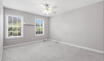 477 Redwood Forest Dr, Ballwin, MO 63021
