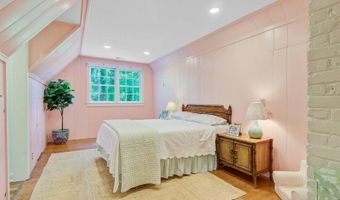 481 Cantey Ln, Camden, SC 29020