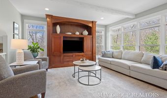 5254 Canyon River Dr NE, Ada, MI 49301