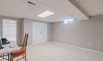 480 Glen Hollow Cir, Aurora, OH 44202