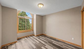 1012 8th St SE, Altoona, IA 50009