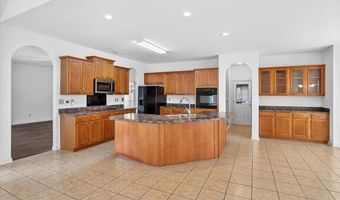 4450 GUINEVERE Ln, Bartlett, TN 38135