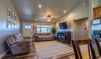 3207 Hardpan Ave, Cody, WY 82414