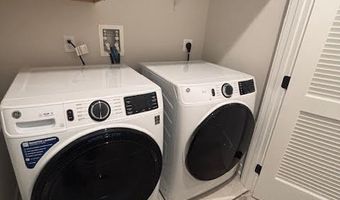 1 Halifax Rd, Bayville, NJ 08721