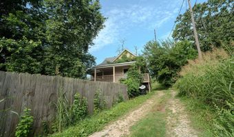 517 W 3rd St, Anderson, MO 64831
