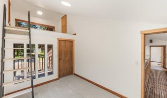8473 E Apache Trl, Athol, ID 83801