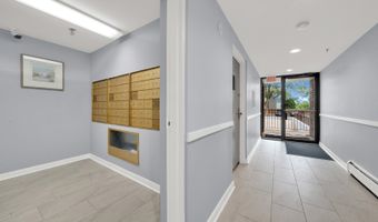 239 N Mill Rd 217, Addison, IL 60101