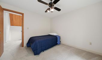 10 Eaton Rd, Amherst, NH 03031