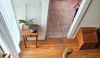 28 Tulip St, Bristol, CT 06010